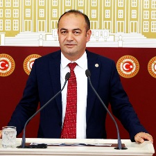 Özgür Karabat