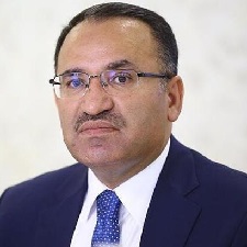 Bekir Bozdağ