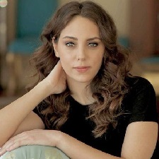 Öykü Karayel Bonomo