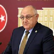 Ahmet Kamil Erozan