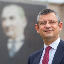 Özgür Özel 