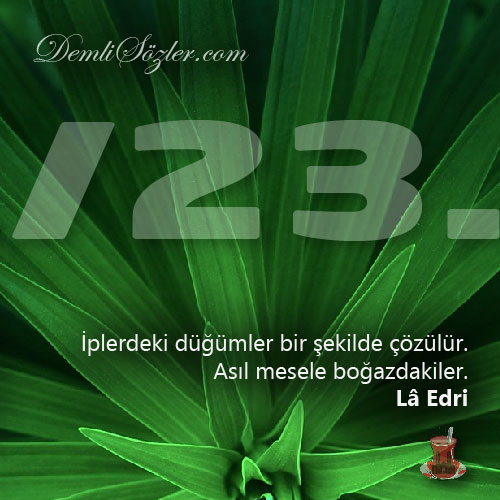 İplerdeki düğümler bir şekilde çözülür. Asıl mesele boğazdakiler.